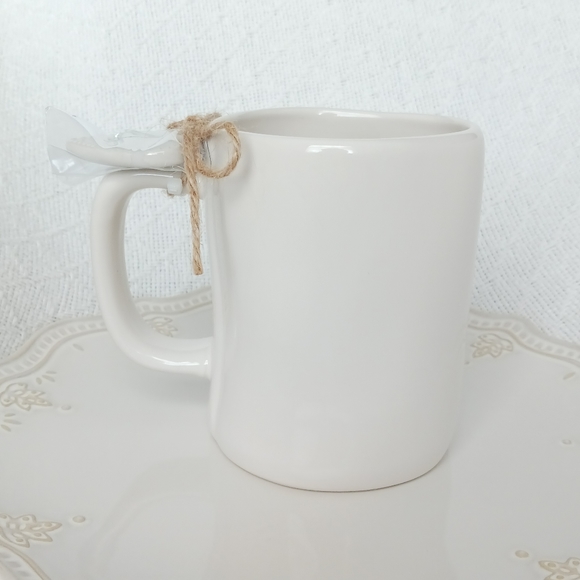 NWOT Rae Dunn Artisian Collection By Magenta ONE BLESSED MAMA Ceramic Mug - Picture 3 of 10